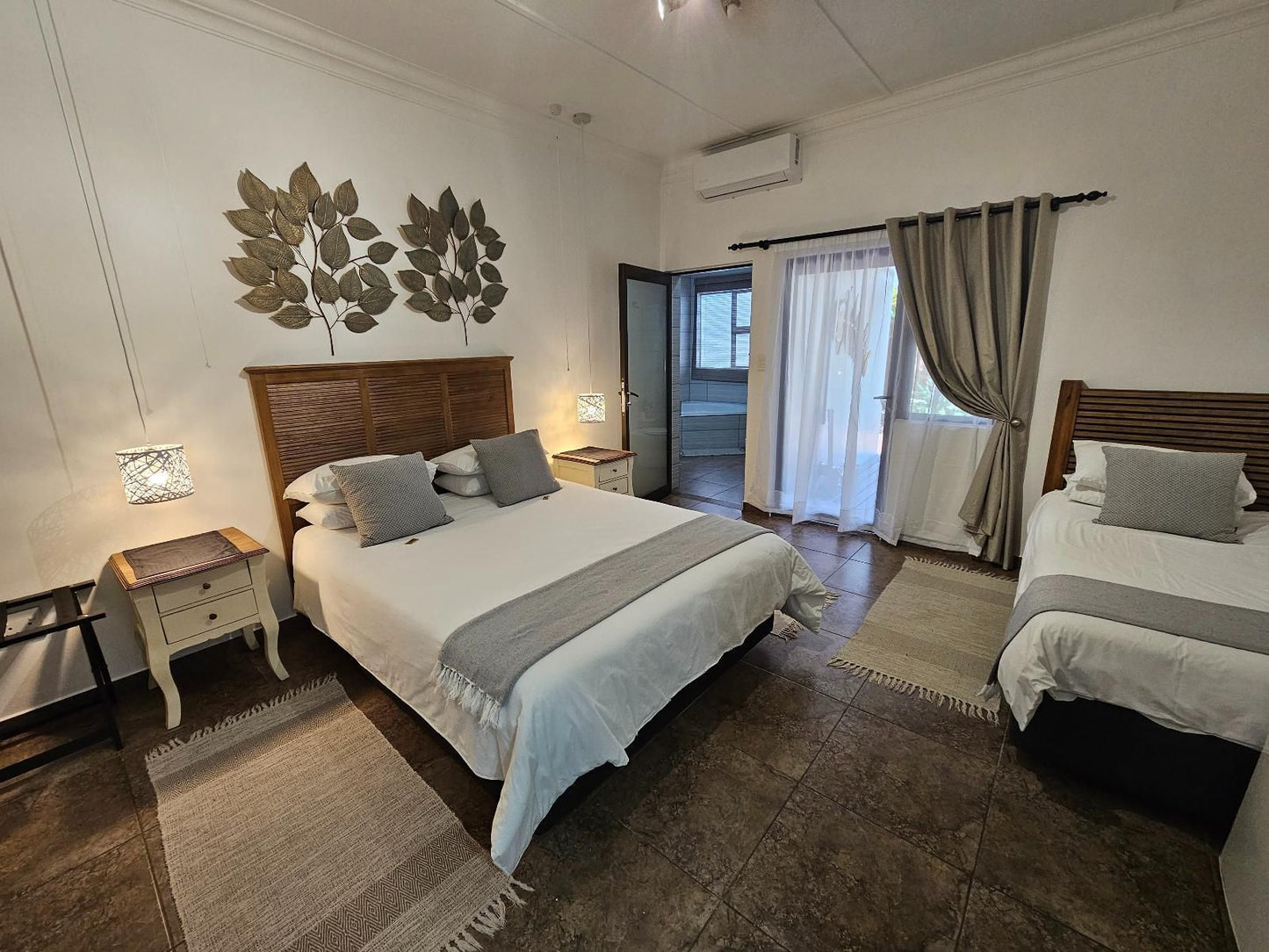 Leopard Corner Lodge, Springbok Room, Bedroom