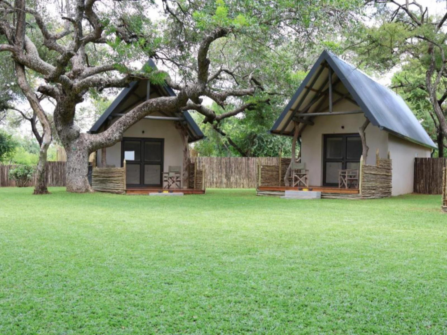 Leopard'S Bend Bush Lodge, Cabin, Building, Architecture