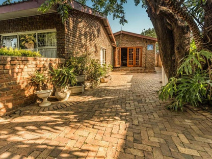 Lesedi Guesthouse Middleburg, House, Building, Architecture, Plant, Nature, Garden