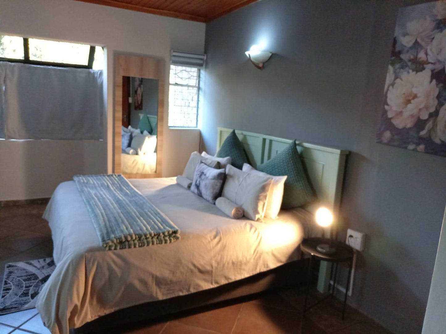 Lesedi Guesthouse Middleburg, King Studio Apartment 1, Bedroom