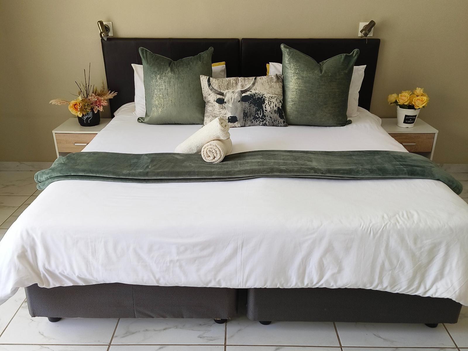 Lesedi Guesthouse Middleburg, King Studio Apartment 3, Bedroom