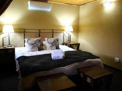 Letsatsi Game Lodge, Six Sleeper, Bedroom