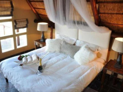 Letsatsi Game Lodge, Six Sleeper, Bedroom