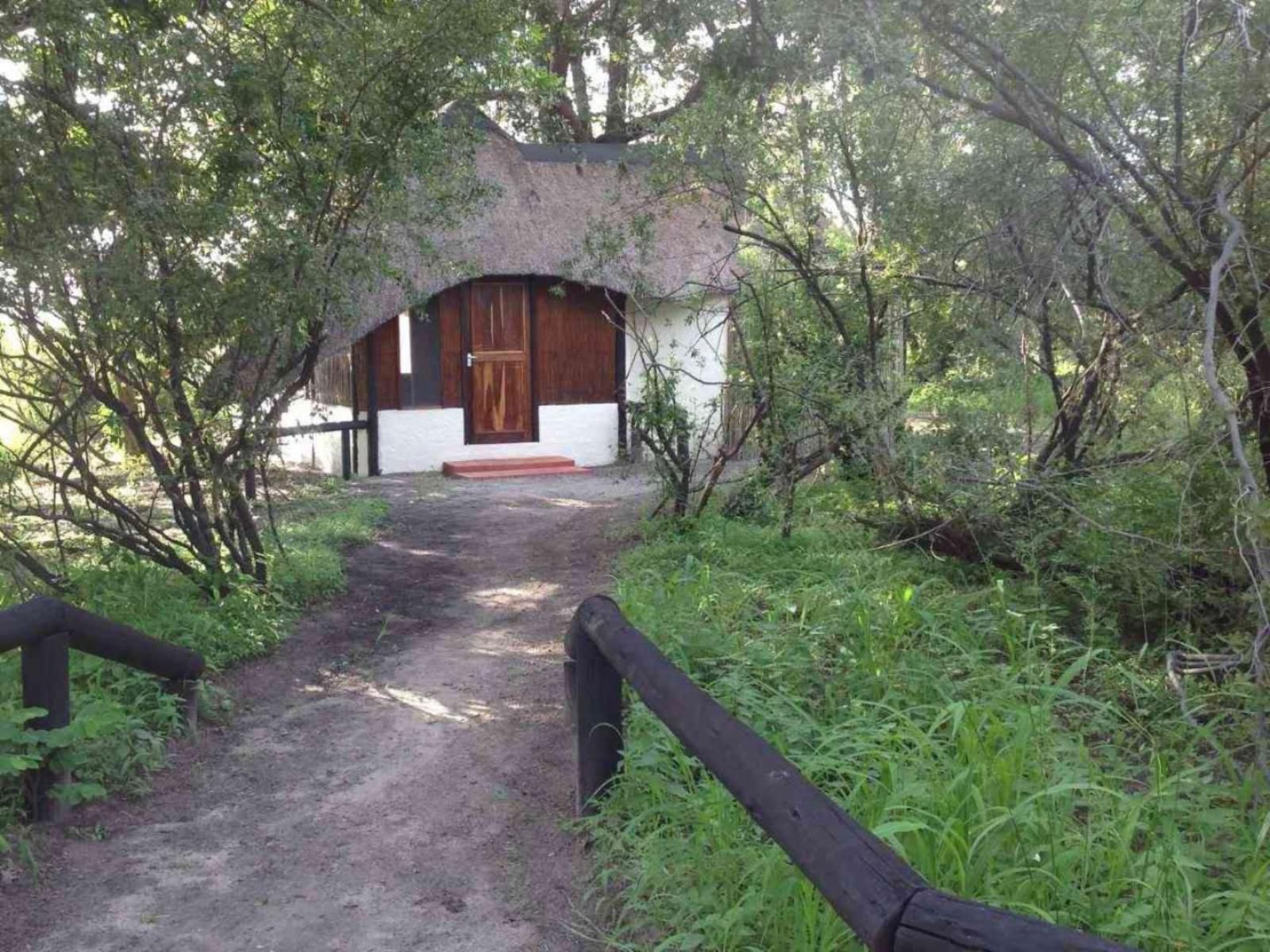 Lianshulu Bush Lodge, Cabin, Building, Architecture