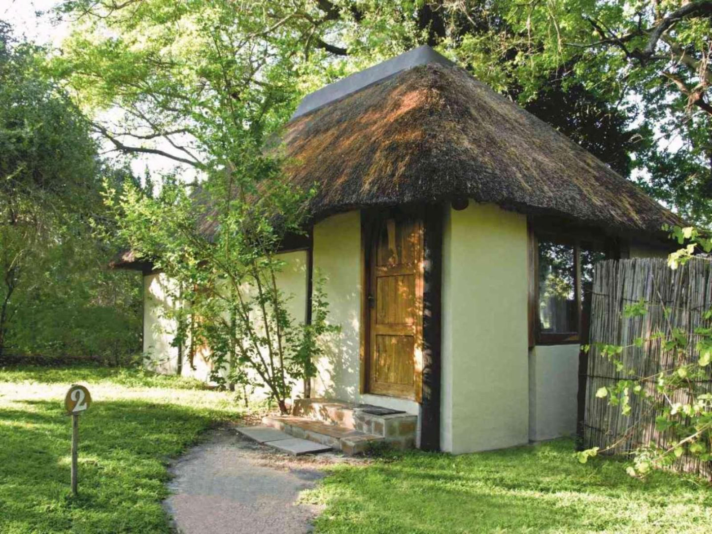 Lianshulu Lodge, Building, Architecture, House