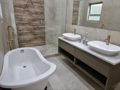 Lilitha Boutique Hotel-East London, Luxury Suite, Bathroom