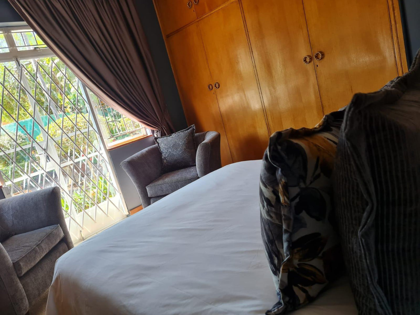 Double Rooms @ Lindekroon Guest House