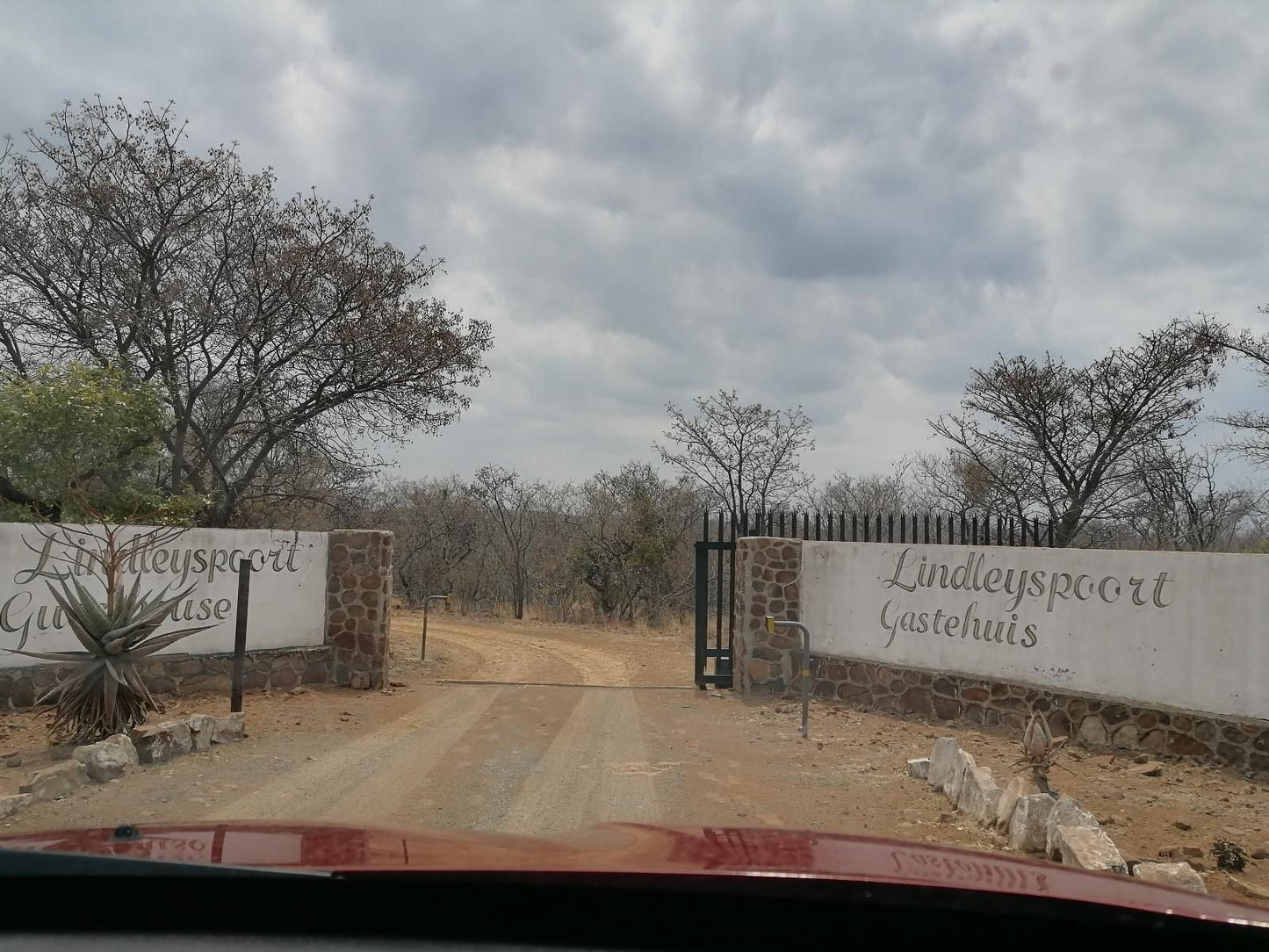 Lindleyspoort Guesthouse, Sign, Text, Lowland, Nature