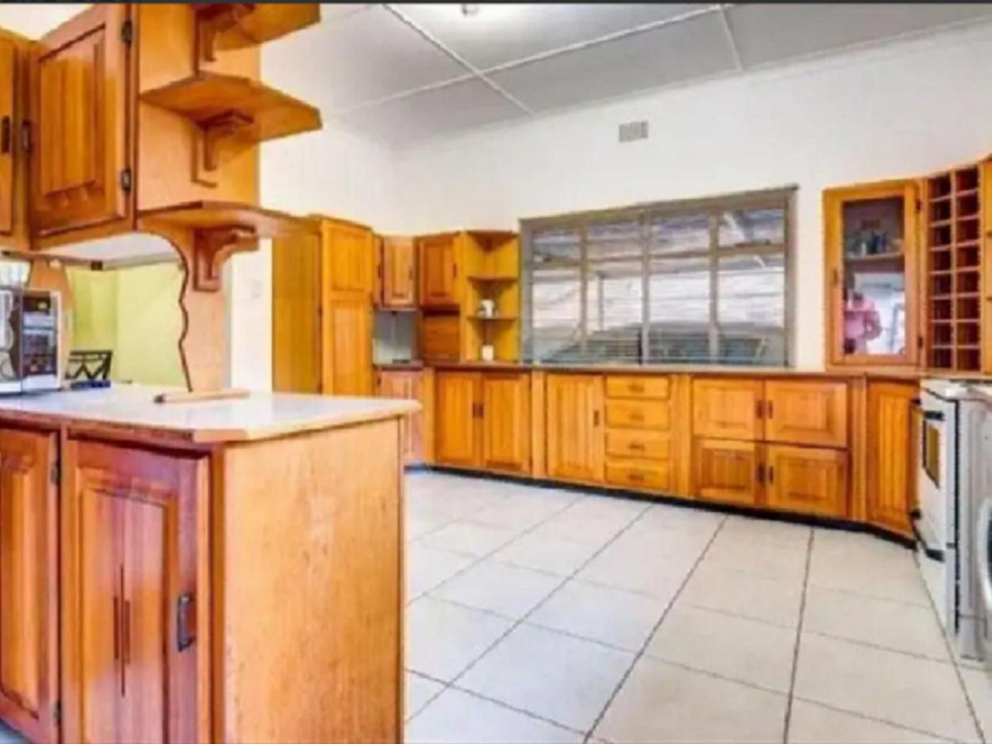 Lior-Gil Accommodation, Kitchen