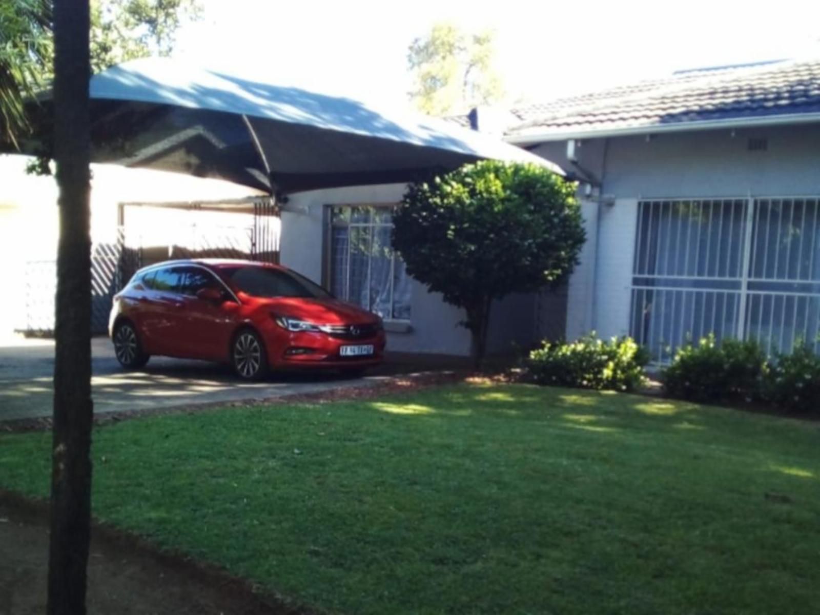 Lior-Gil Accommodation, Car, Vehicle, House, Building, Architecture, Window