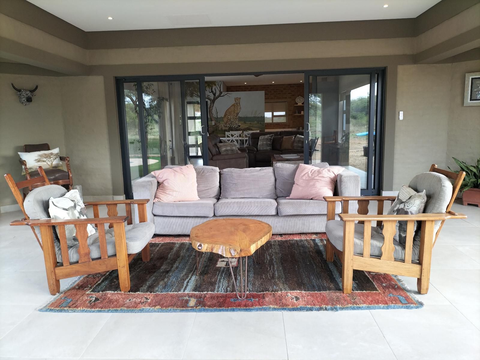 Little Dinokeng Bush Lodge, Living Room