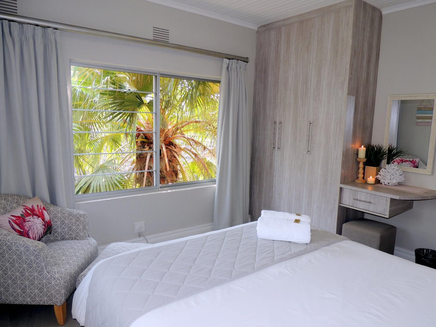 Little Eden St Lucia St Lucia Kwazulu Natal South Africa Palm Tree, Plant, Nature, Wood, Bedroom