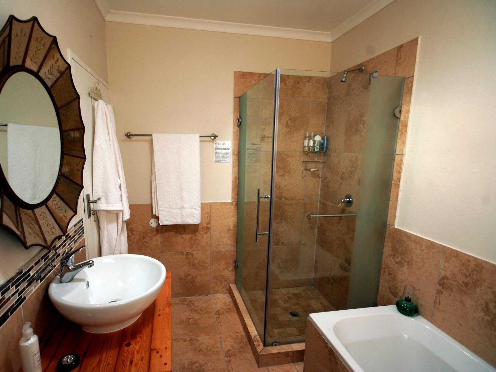 Liz At Lancaster Bandb Craighall Park Johannesburg Gauteng South Africa Bathroom