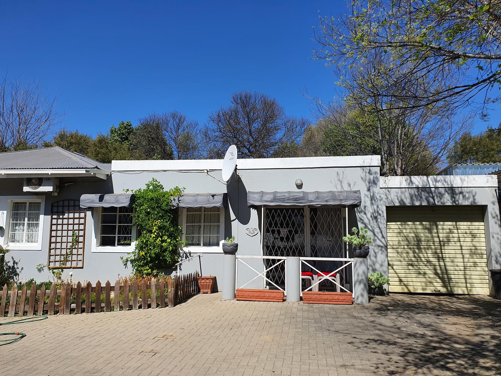 Lizbe Accommodation Waverley Bloemfontein Free State South Africa House, Building, Architecture
