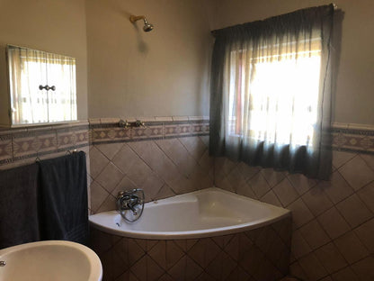 Loch Athlone Overnight Accommodation Bethlehem Free State South Africa Bathroom