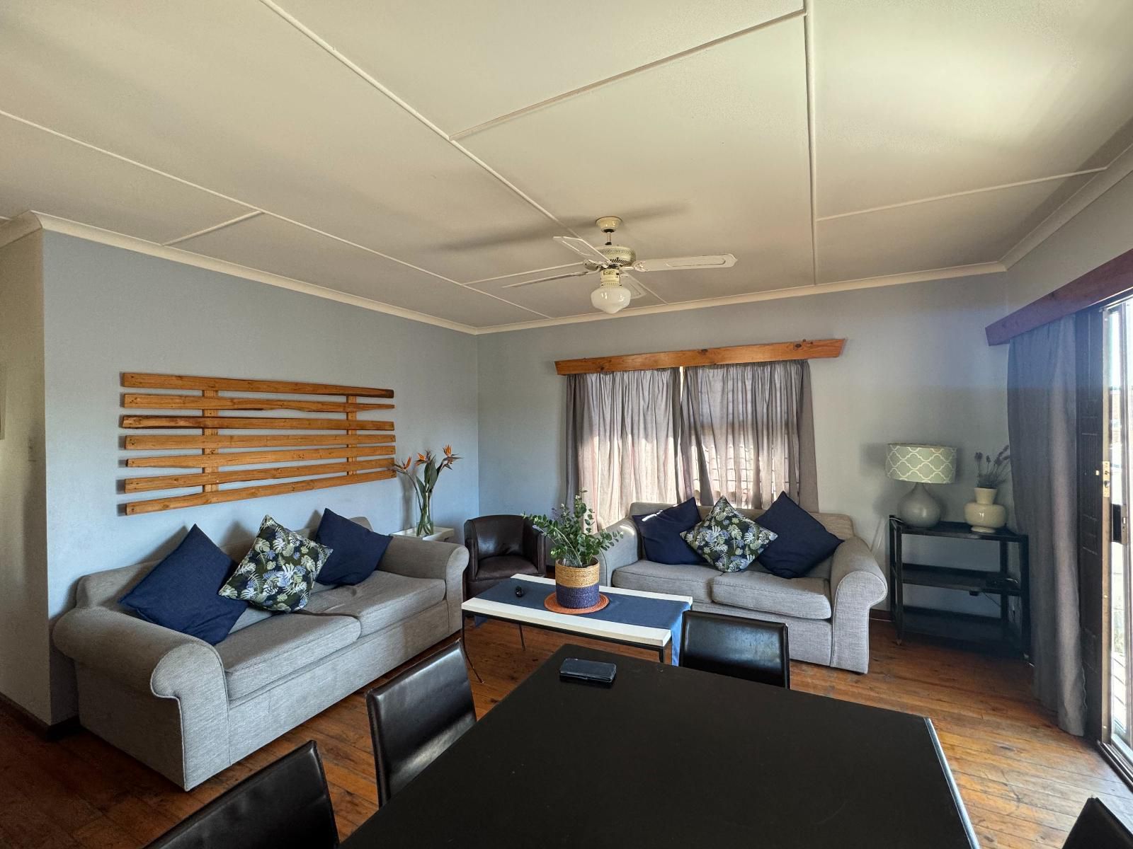 Loddeys Guest House, Self Catering Unit 2, Living Room