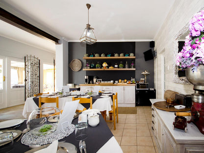 Lodge On Main Walmer Port Elizabeth Eastern Cape South Africa Place Cover, Food, Bar