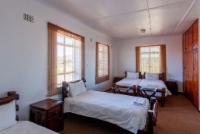 Four Sleeper @ Loganda Karoo Lodge