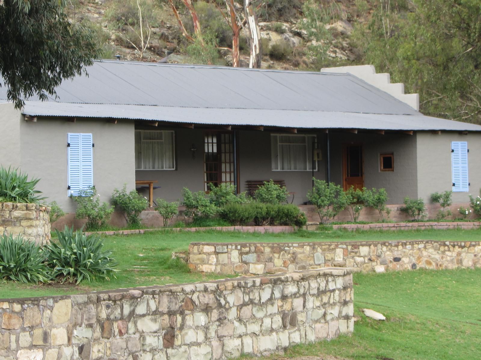 Lupela Lodge, Building, Architecture, House