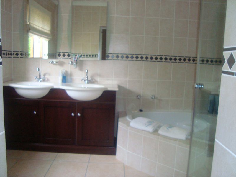 Lu S Guest House Paarl Western Cape South Africa Unsaturated, Bathroom