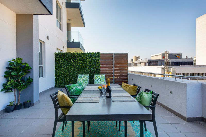 Luxury Table Mountain Balcony Apartment Cape Town City Centre Cape Town Western Cape South Africa Balcony, Architecture, House, Building, Living Room