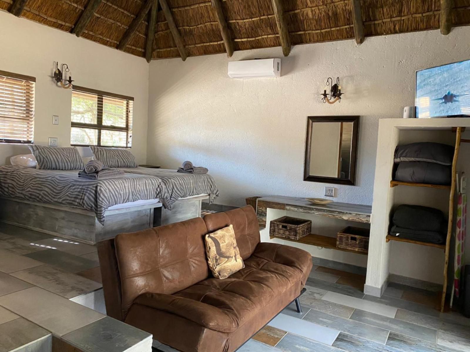 Mabalingwe Game Reserve, Sekelbosgat, Living Room