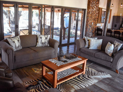 Mabalingwe Game Reserve, Tamboti Grove, Living Room