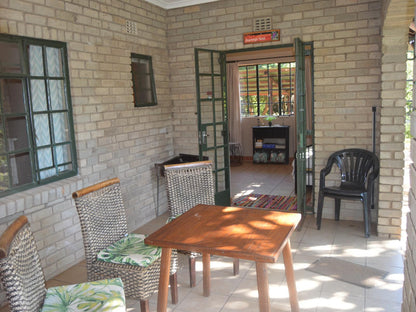Macker Riverbend Cottages Hazyview Mpumalanga South Africa Living Room
