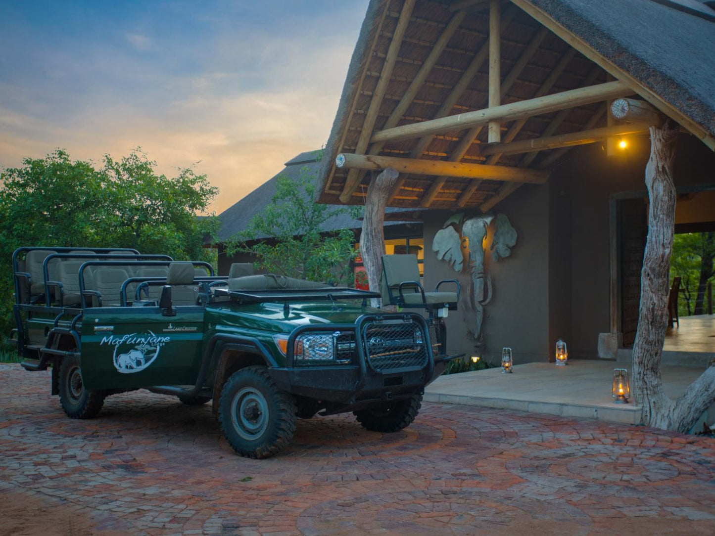 Mafunyane Lodge Klaserie Private Nature Reserve Mpumalanga South Africa Vehicle