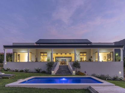 Magnifik Montagu, House, Building, Architecture, Swimming Pool