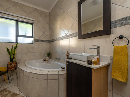 Superior Room with Tub & Shower & Aircon @ Magnolia Guesthouse