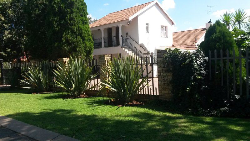 Magnolia Guesthouse Vaalpark Sasolburg Free State South Africa House, Building, Architecture, Palm Tree, Plant, Nature, Wood, Garden, Living Room