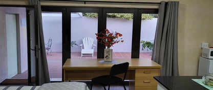 Bromeila House Self Catering Studio @ Magnolia Place Stellenbosch Guest House