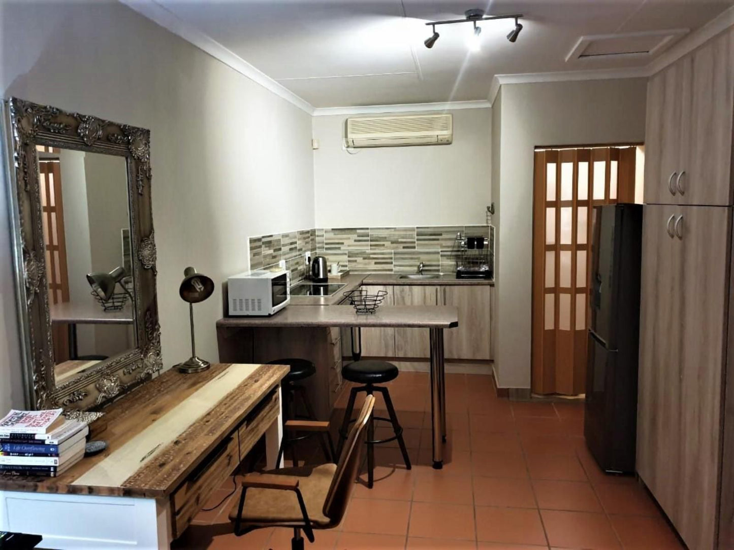 Mahogany Guesthouse West Acres Central Nelspruit Mpumalanga South Africa Kitchen