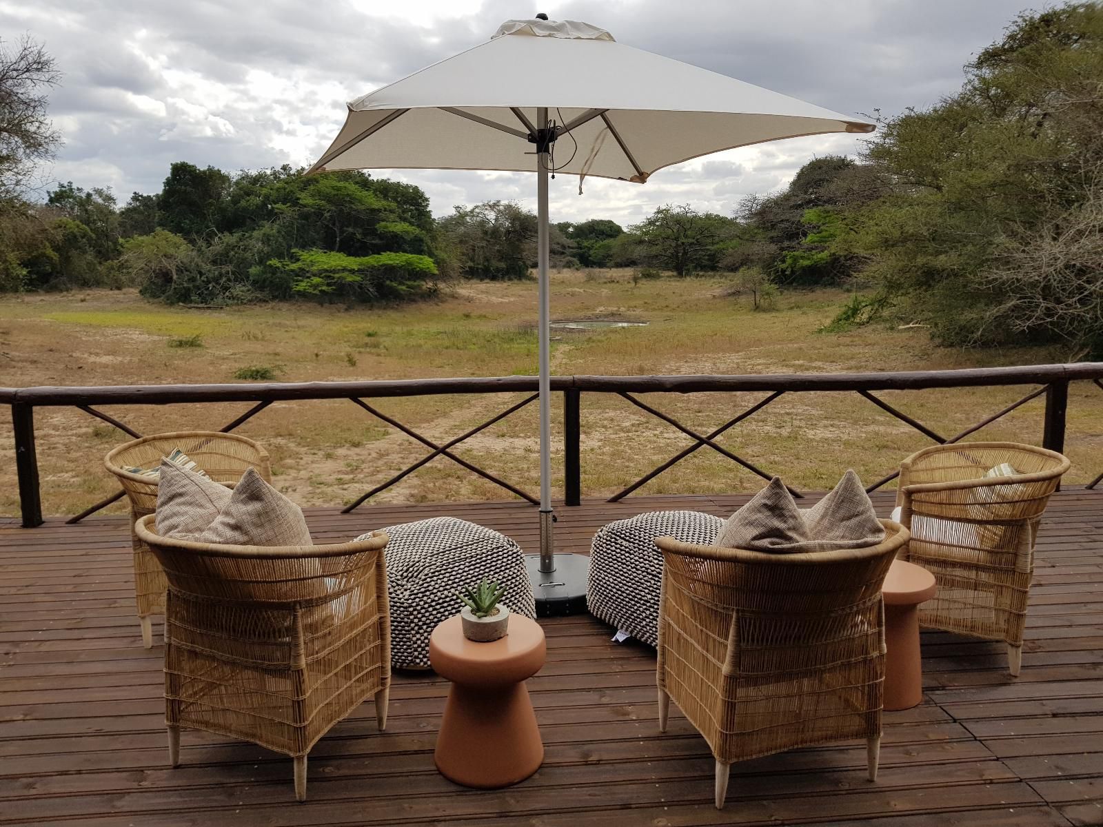 Makhasa Private Game Lodge