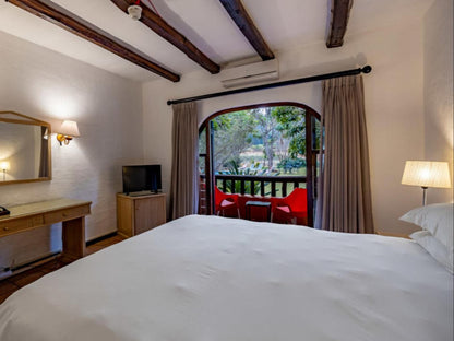 Malaga Hotel, Standard Family Room, Bedroom