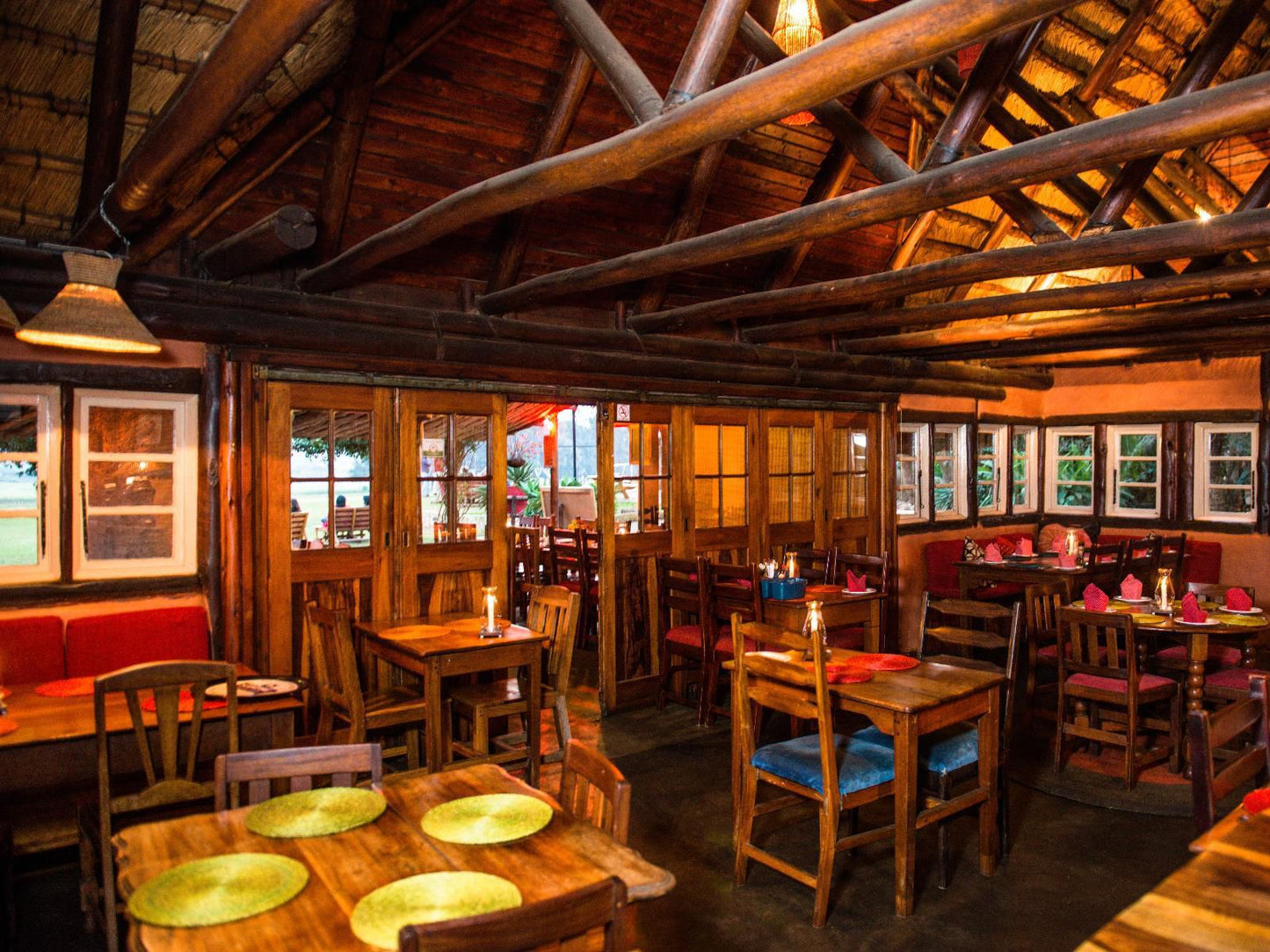 Malandela'S Guest House, Colorful, Restaurant, Bar