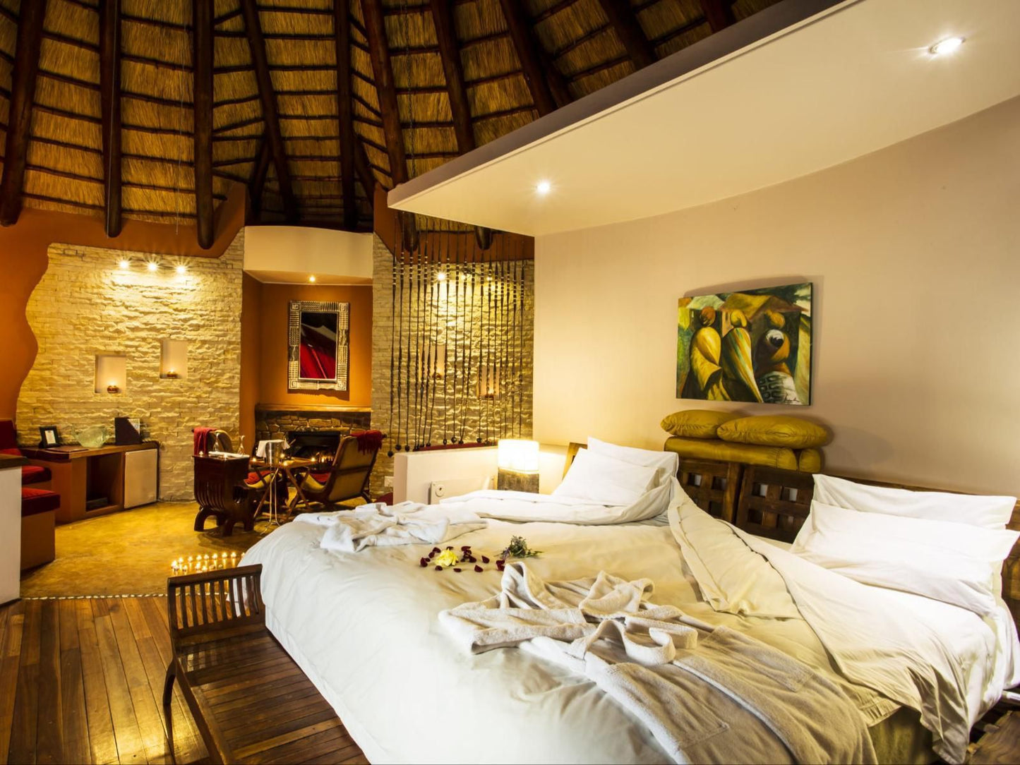 Maliba Lodge, Mountain Chalet 2 Twin  (5 Star), Bedroom