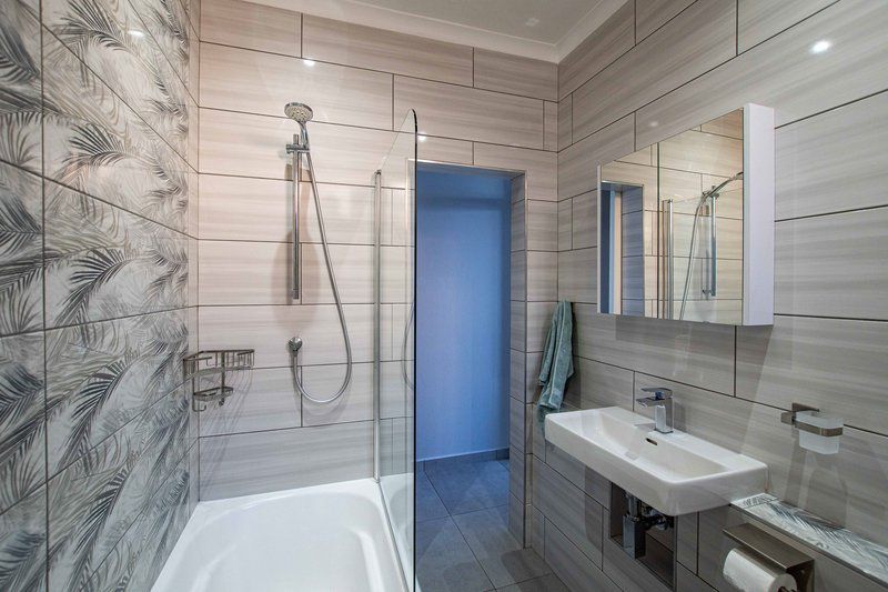 Mallorca 29 Selection Beach Durban Kwazulu Natal South Africa Unsaturated, Bathroom