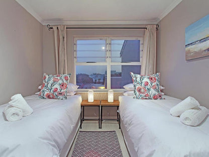 Marechale Way By Hostagents Woodbridge Island Cape Town Western Cape South Africa Bedroom