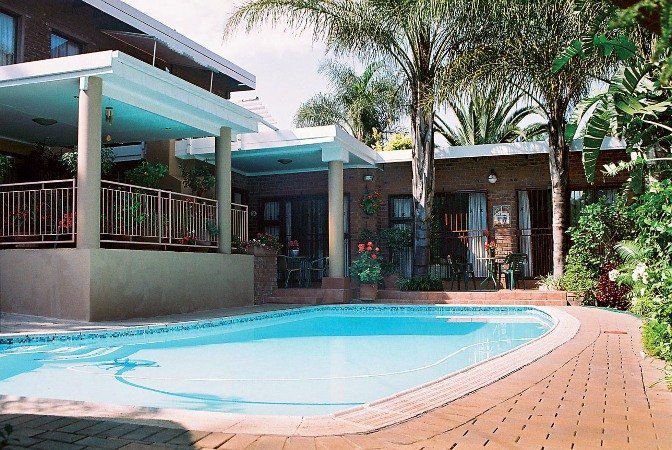 Maribelle S Bed And Breakfast Lynnwood Ridge Pretoria Tshwane Gauteng South Africa House, Building, Architecture, Palm Tree, Plant, Nature, Wood, Swimming Pool