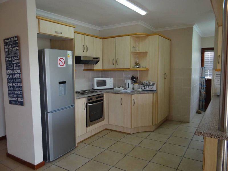 Waterside Living Marina Sands 11 Marina Martinique Jeffreys Bay Eastern Cape South Africa Kitchen