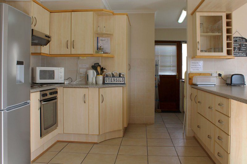 Waterside Living Marina Sands 11 Marina Martinique Jeffreys Bay Eastern Cape South Africa Kitchen