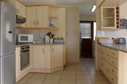 Waterside Living Marina Sands 11 Marina Martinique Jeffreys Bay Eastern Cape South Africa Kitchen