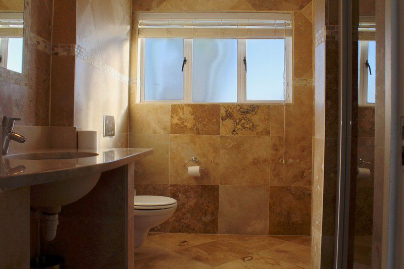 Waterside Living Marina Martinique 1404 Marina Martinique Jeffreys Bay Eastern Cape South Africa Bathroom