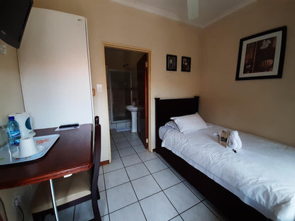 Marlot Guest House And Bandb Polokwane Ext 4 Polokwane Pietersburg Limpopo Province South Africa Bedroom