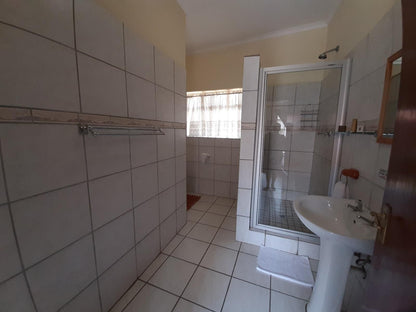 Marlot Guest House And Bandb Polokwane Ext 4 Polokwane Pietersburg Limpopo Province South Africa Unsaturated, Bathroom