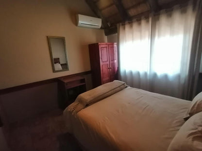 Maroela Game Trails, Hunters House Inside - Double Room, Bedroom