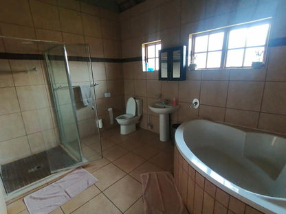 Maroela Game Trails, Maroela Standard Twin Room, Bathroom