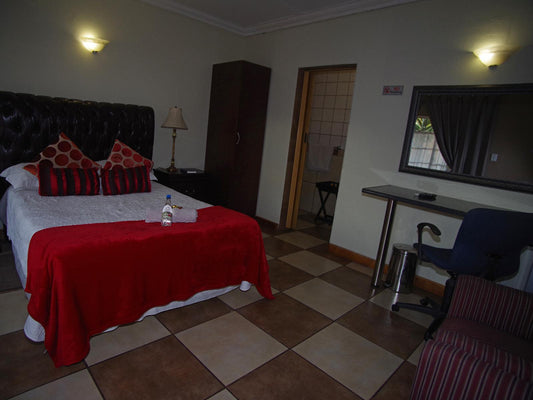 Deluxe Double Room @ Maroela Guesthouse Brits